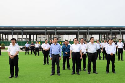 潍坊市委书记、市人大常委会主任惠新安带队对山东九州酷游康健工业园项目举行观摩点评